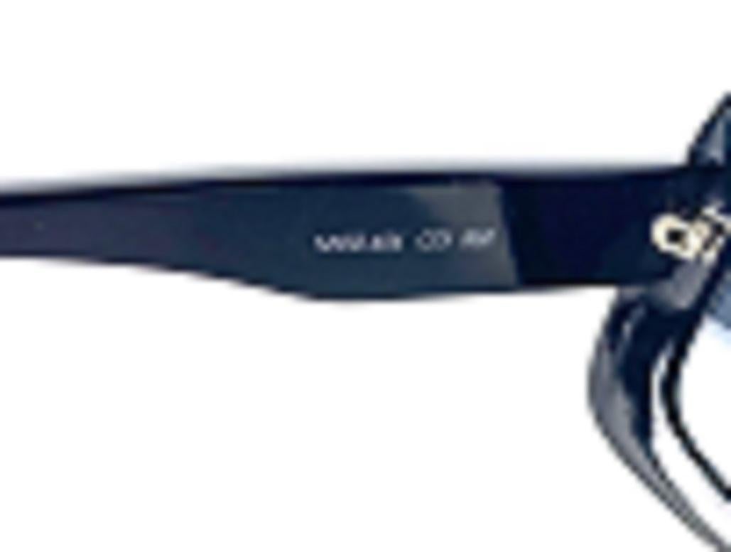 Versace Schwarz Mod 404 Katzenauge 12vers65 Sonnenbrille im Zustand „Gut“ im Angebot in Dix hills, NY