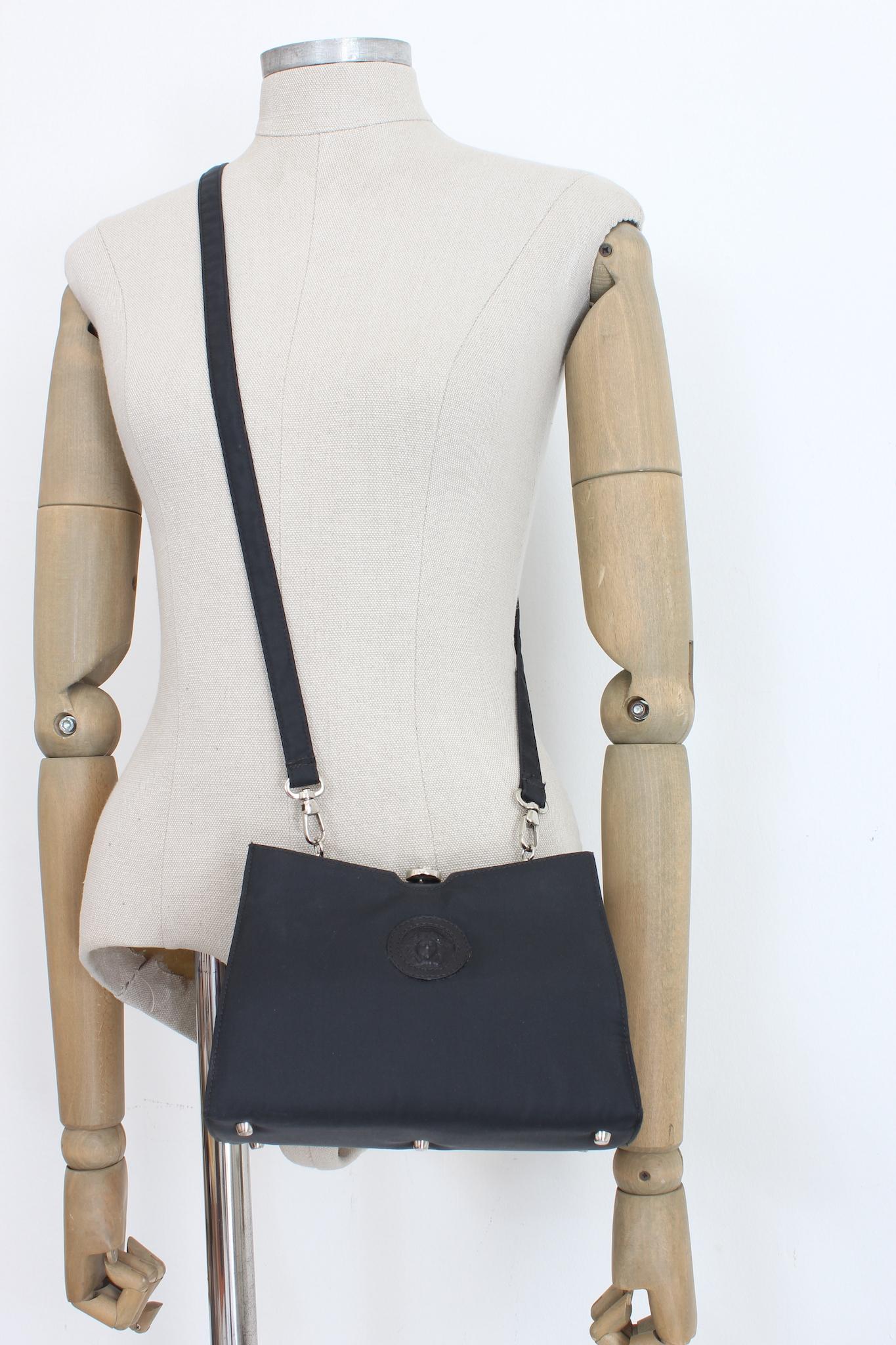 Versace Black Nylon Vintage Shoulder Bag 1980s In Excellent Condition In Brindisi, Bt
