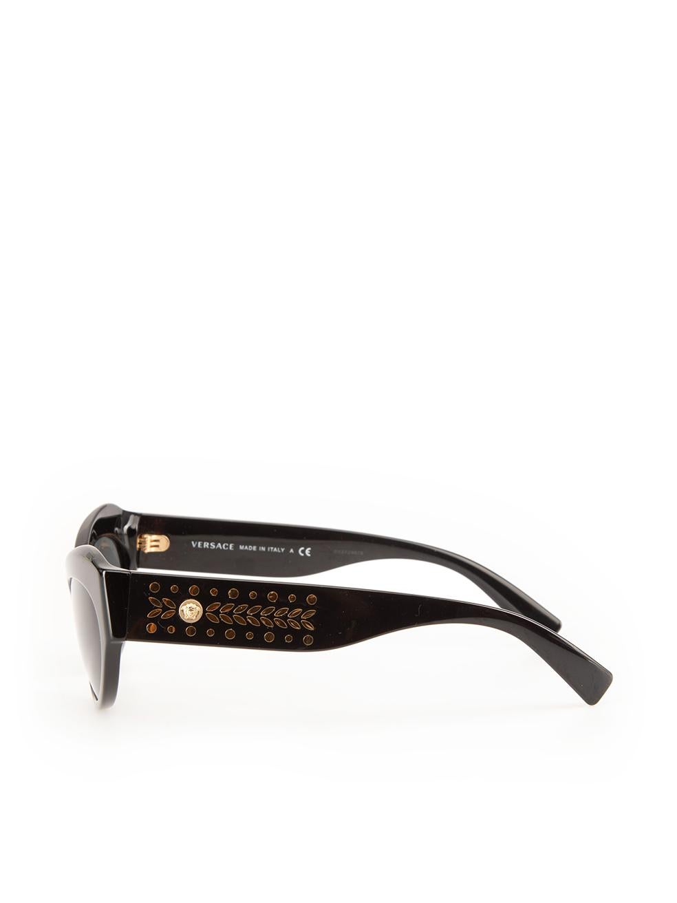 De las mujeres Gafas de sol tintadas ovaladas negras Versace