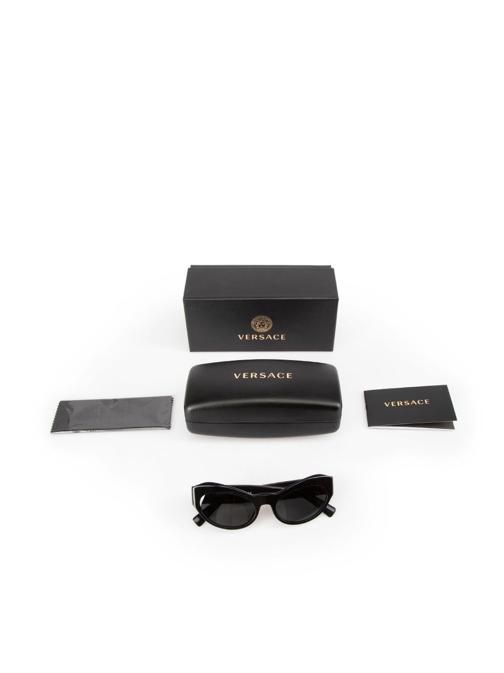 Gafas de sol tintadas ovaladas negras Versace 3