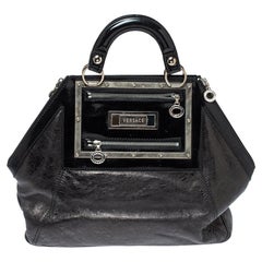 Versace Hit Satchel aus schwarzem Lack und Leder