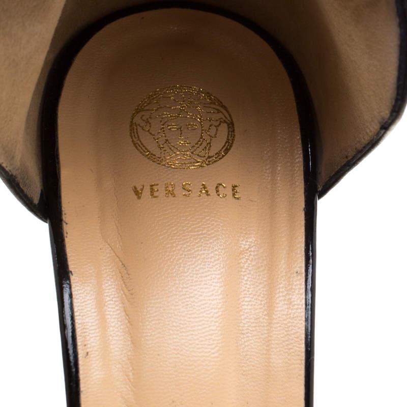 Women's Versace Black Patent Leather And Leather Ankle Strap Platform Sandals Size 40 For Sale