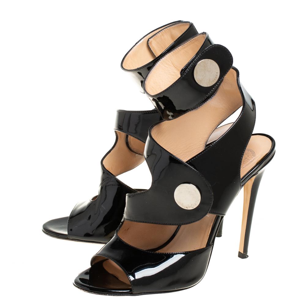 Versace Schwarz Patent Leder Knöchel Manschette Sandalen Größe 40 3