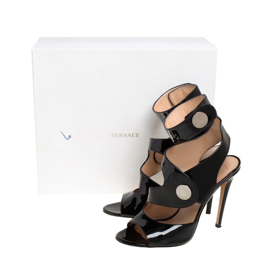 Versace Schwarz Patent Leder Knöchel Manschette Sandalen Größe 40 4