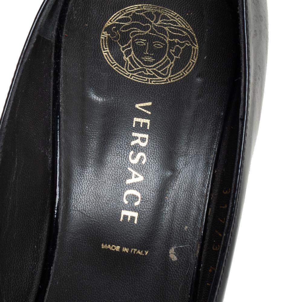 Women's Versace Black Patent Leather Medusa Logo Pointed Toe Pumps Size 41