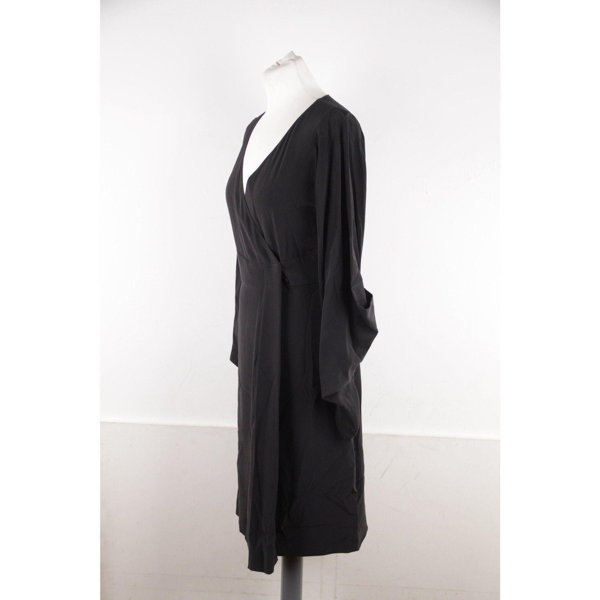 VERSACE Black Pure Silk WRAP DRESS w/ Blouson Sleeves SIZE 40 In Excellent Condition In Rome, Rome