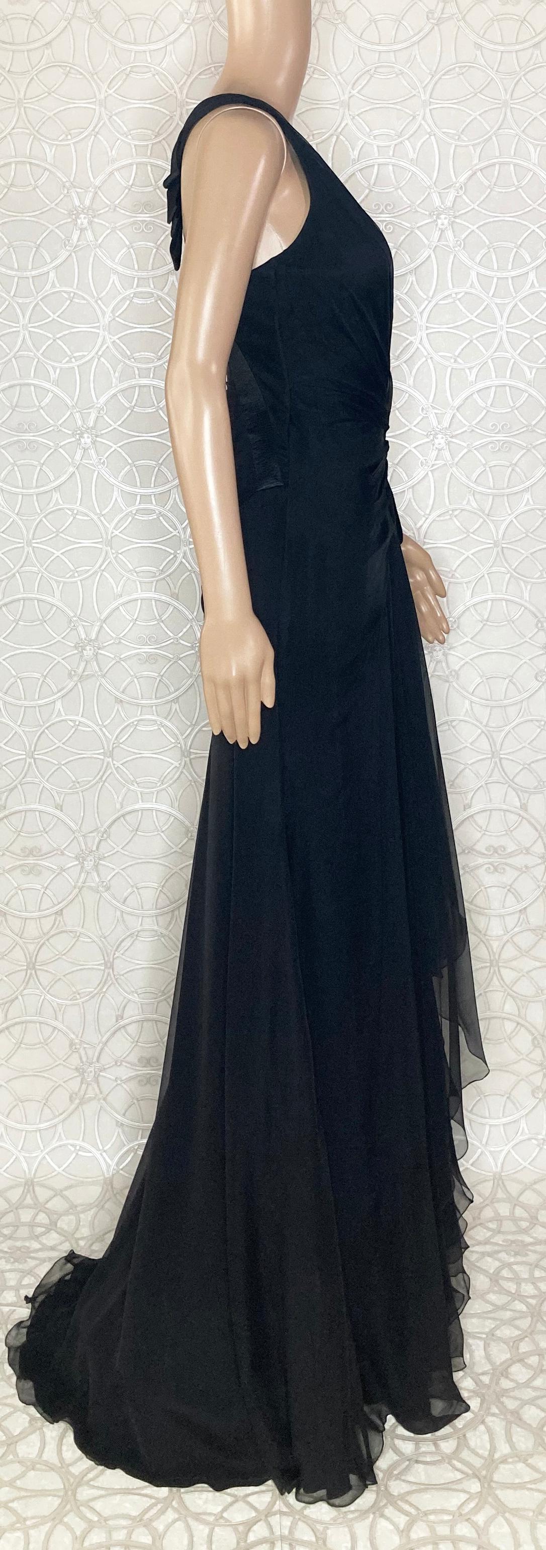 VERSACE BLACK SILK VANITAS DETAIL LONG GOWN Dress 38 -2 For Sale 10