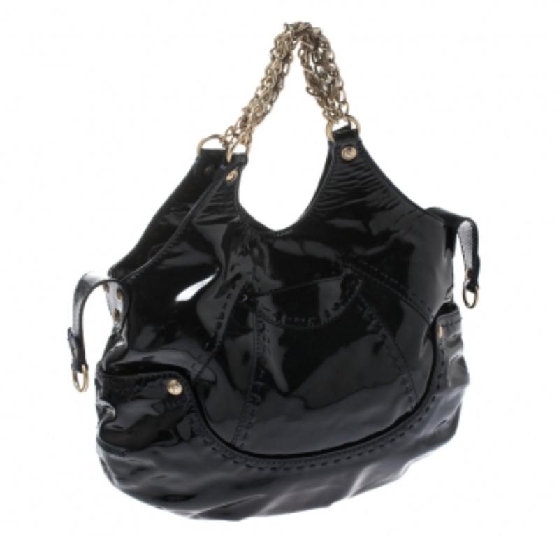 Versace Borsa a tracolla in pelle verniciata con catena Stitch by Stitch neri in vendita 4
