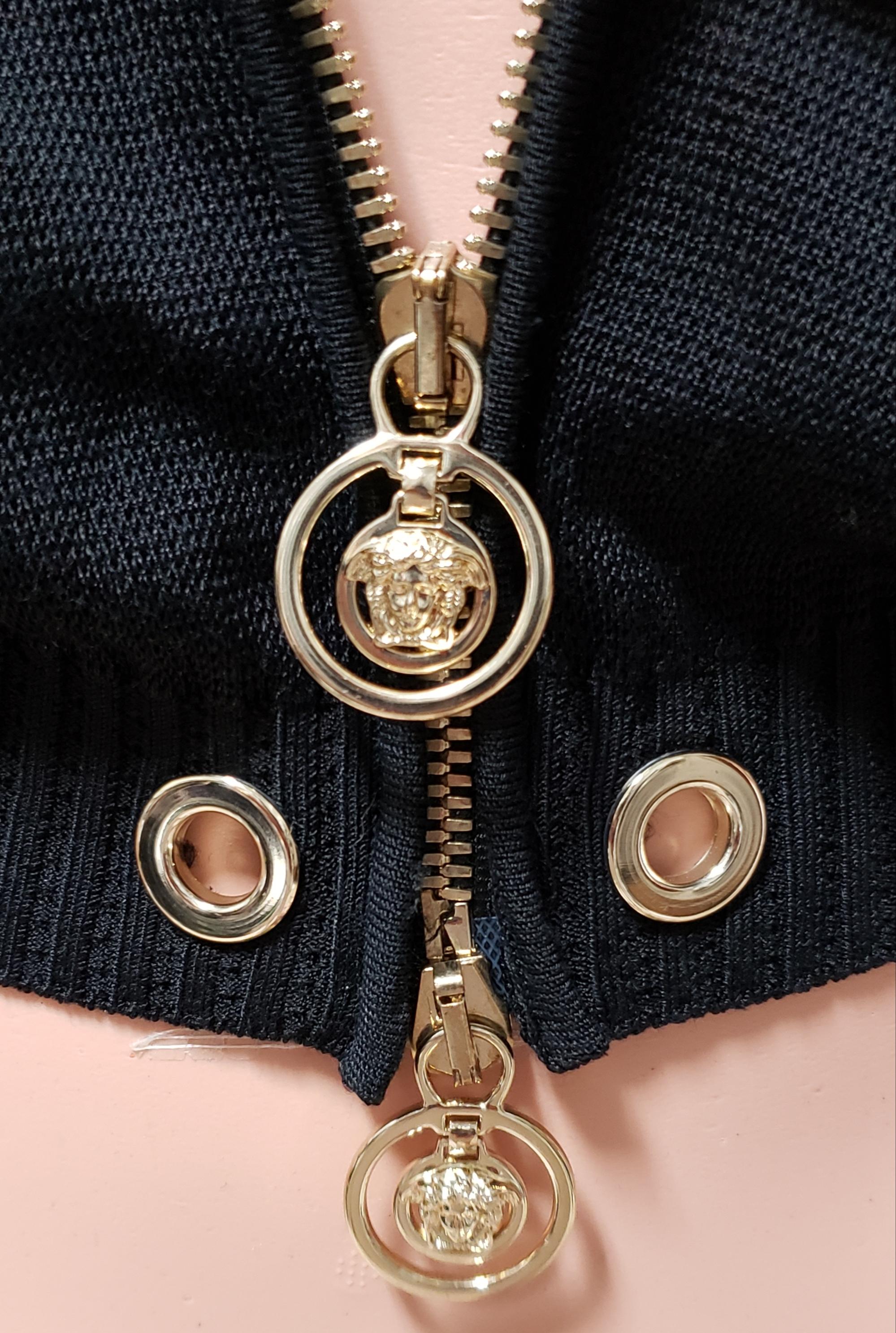 VERSACE BLACK STRETCHY GOLD-TONE MEDUSA HARDWARE ZIP-UP Jacket 42 - 6 3