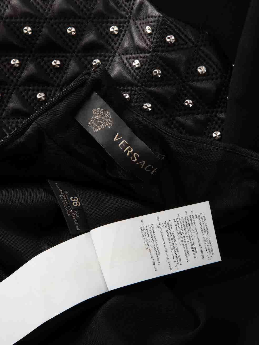 Versace Black Studded Buckle Midi Dress Size XS Pour femmes en vente