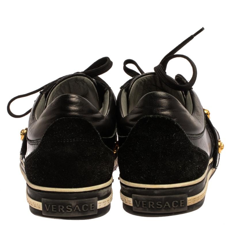 Versace Black Suede And Leather Medusa Low Top Lace Up Sneakers Size 41 In Fair Condition In Dubai, Al Qouz 2