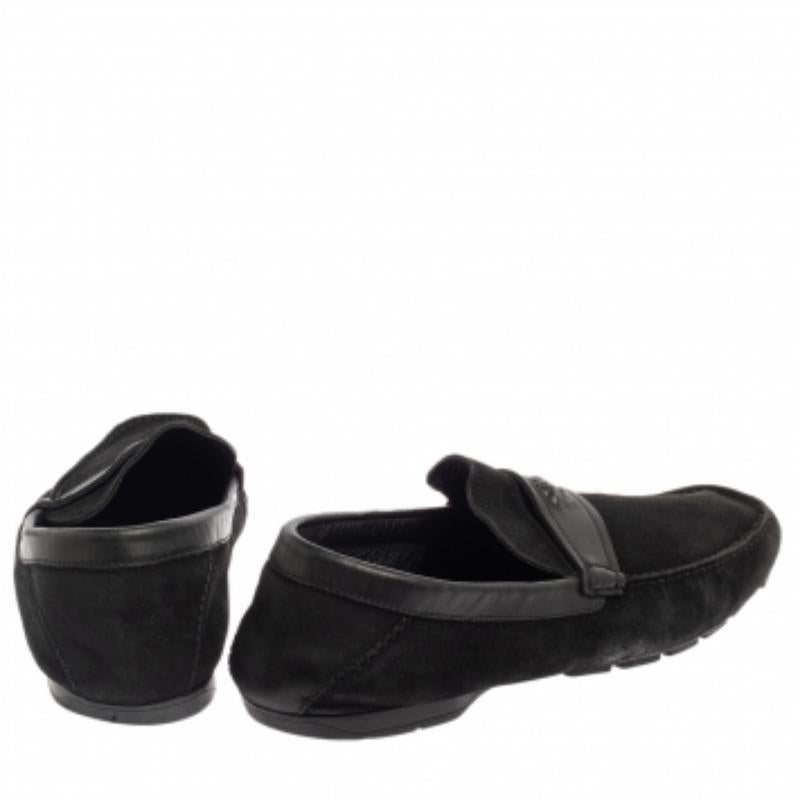 Versace Black Suede And Leather Slip On Loafers Size 44 In Fair Condition For Sale In Dubai, Al Qouz 2