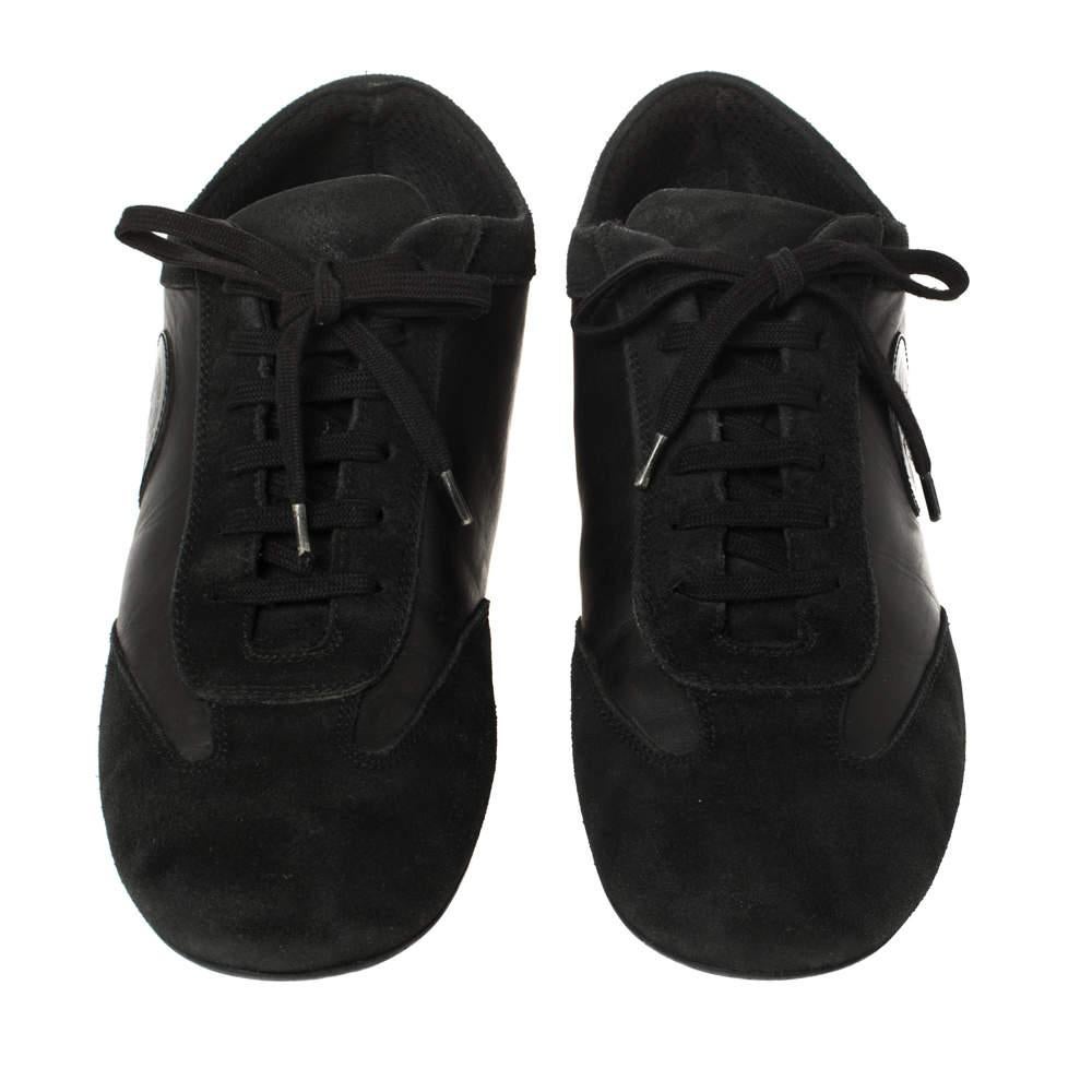 Versace Black Suede and Soft Leather Medusa Lace Up Sneakers Size 39 In Good Condition In Dubai, Al Qouz 2