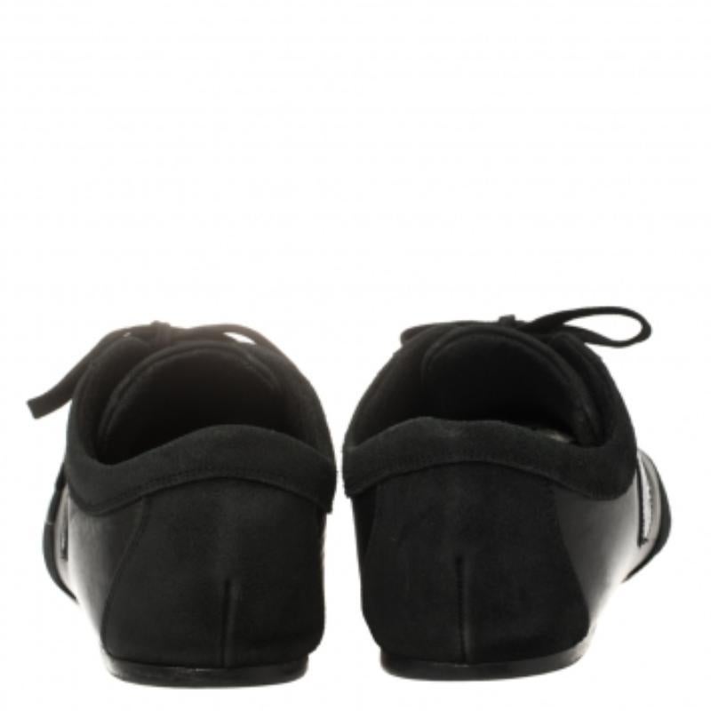 Versace Black Suede and Soft Leather Medusa Lace Up Sneakers Size 39 For Sale 2