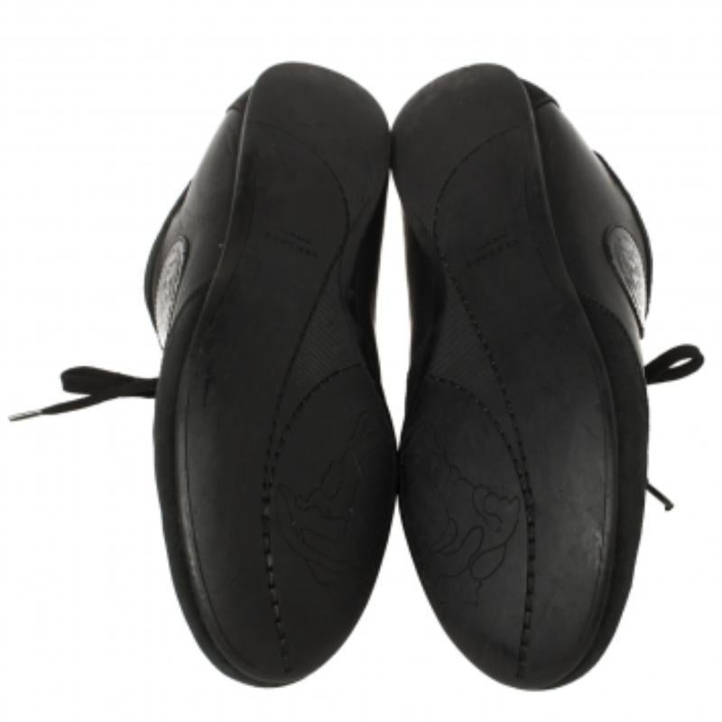 Versace Black Suede and Soft Leather Medusa Lace Up Sneakers Size 39 For Sale 3
