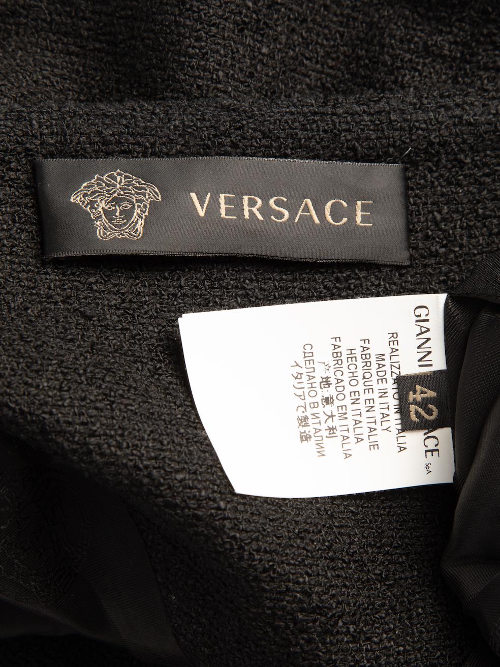 Versace Minifalda lápiz negra texturizada Talla M en Excelente estado para la venta en London, GB