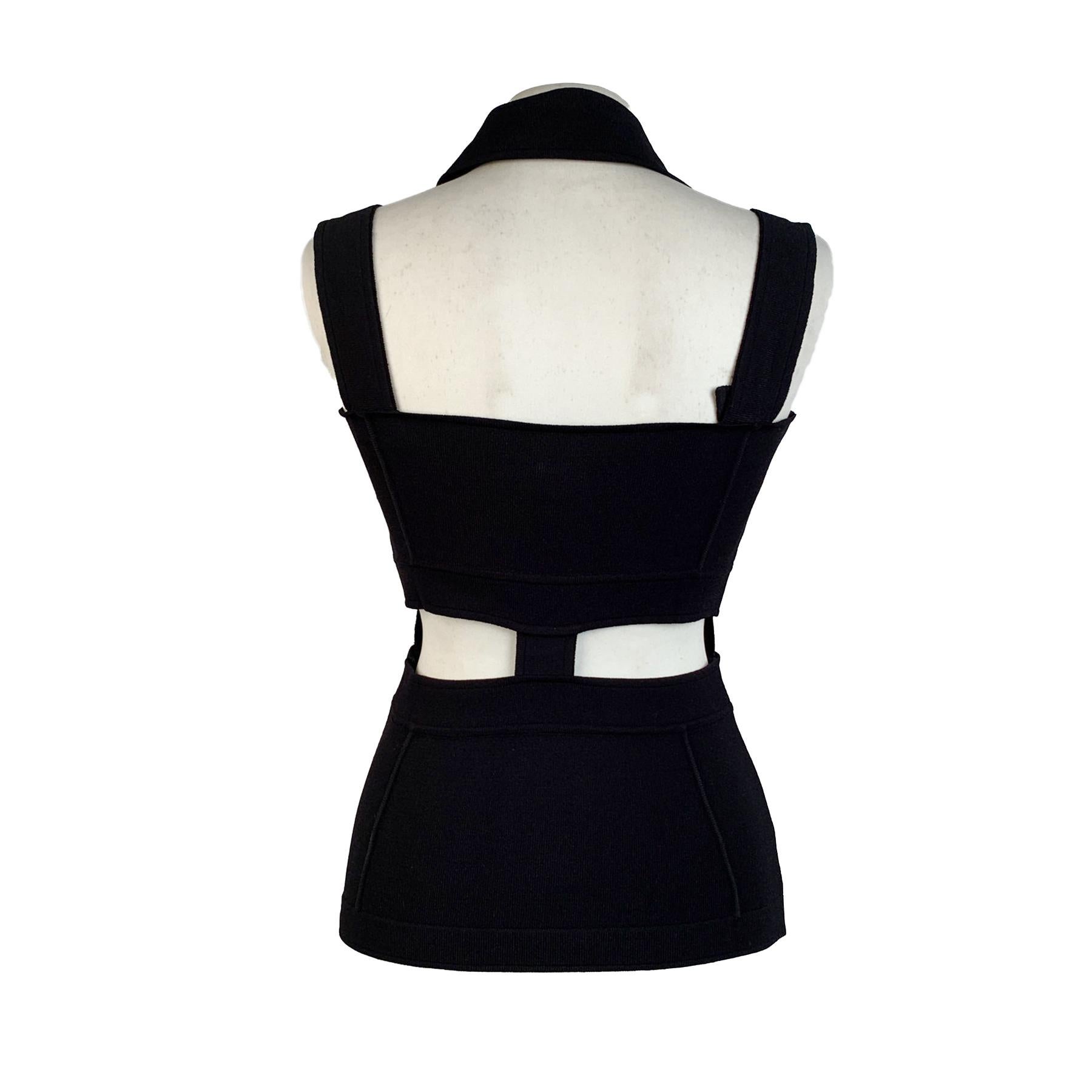 Women's Versace Black Viscose Cut Out Sleevess Top With Collar Size 40