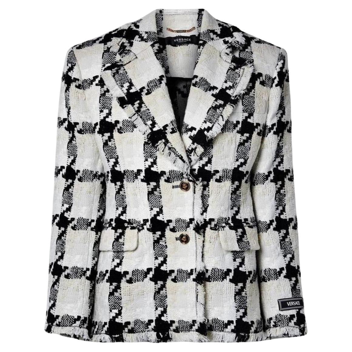 Versace Black White Checked Tweed Oversized Padded Shoulder Blazer 44 For Sale
