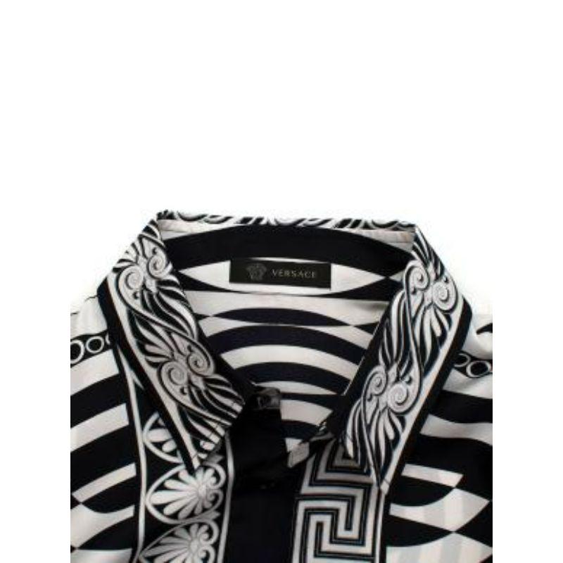 Versace Black & White Silk Printed Shirt For Sale 1