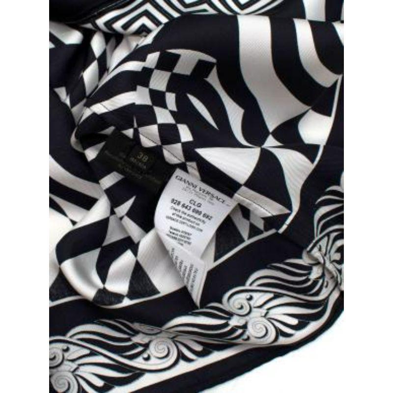 Versace Black & White Silk Printed Shirt For Sale 5
