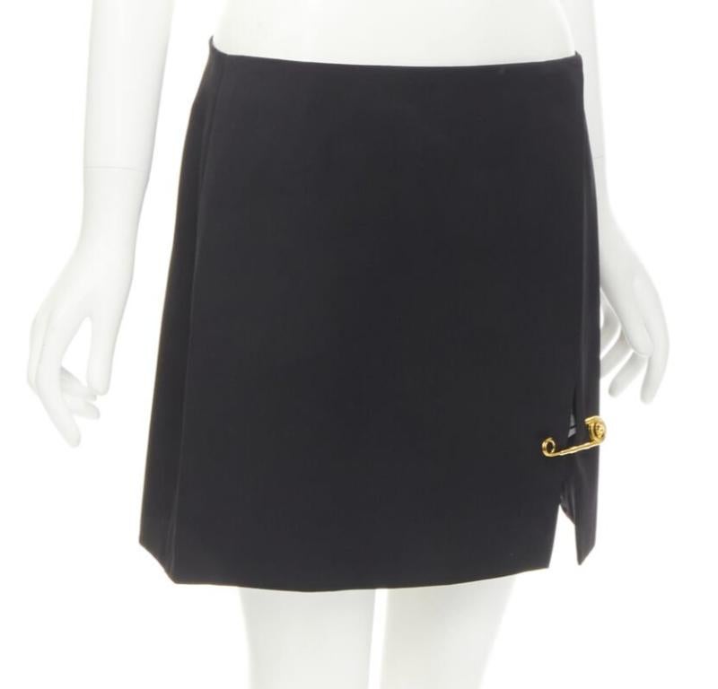 VERSACE black wool gold Medusa safety pin high slit mini skirt IT42 M In Excellent Condition In Hong Kong, NT