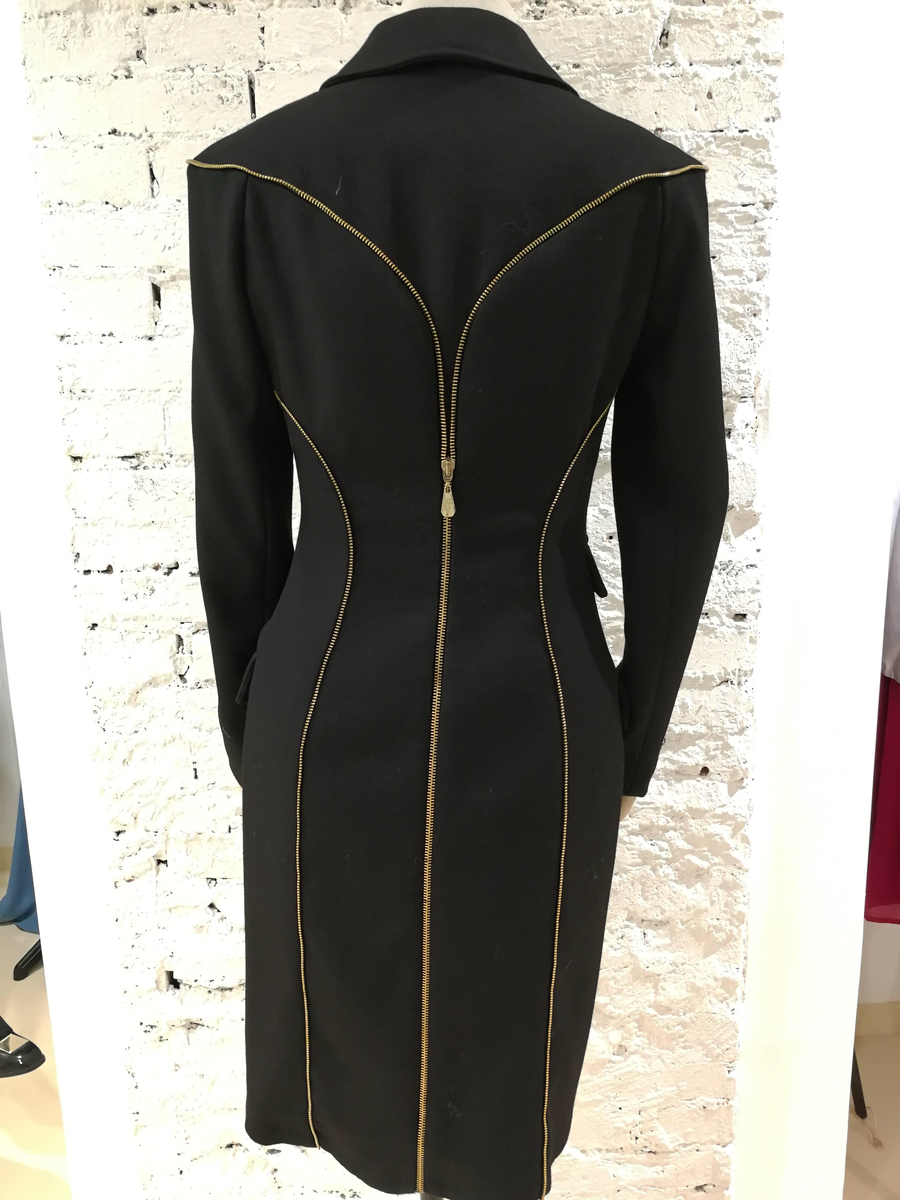 Noir Versace - Manteau zippé en laine noire et or  en vente