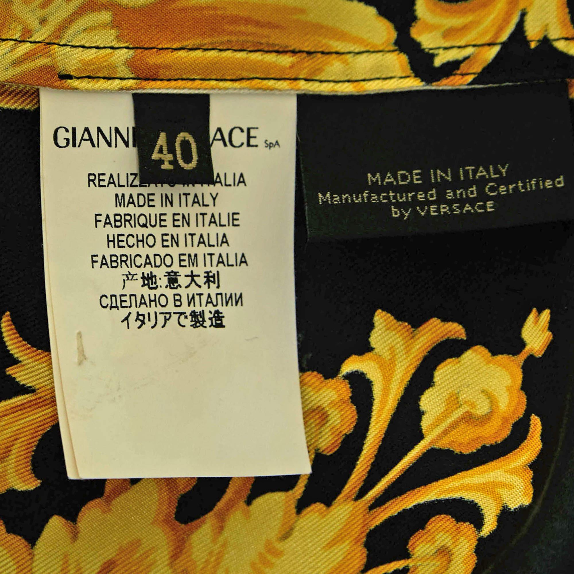  Versace - Chemise à manches longues en soie à imprimé baroque noir/jaune S Pour femmes 