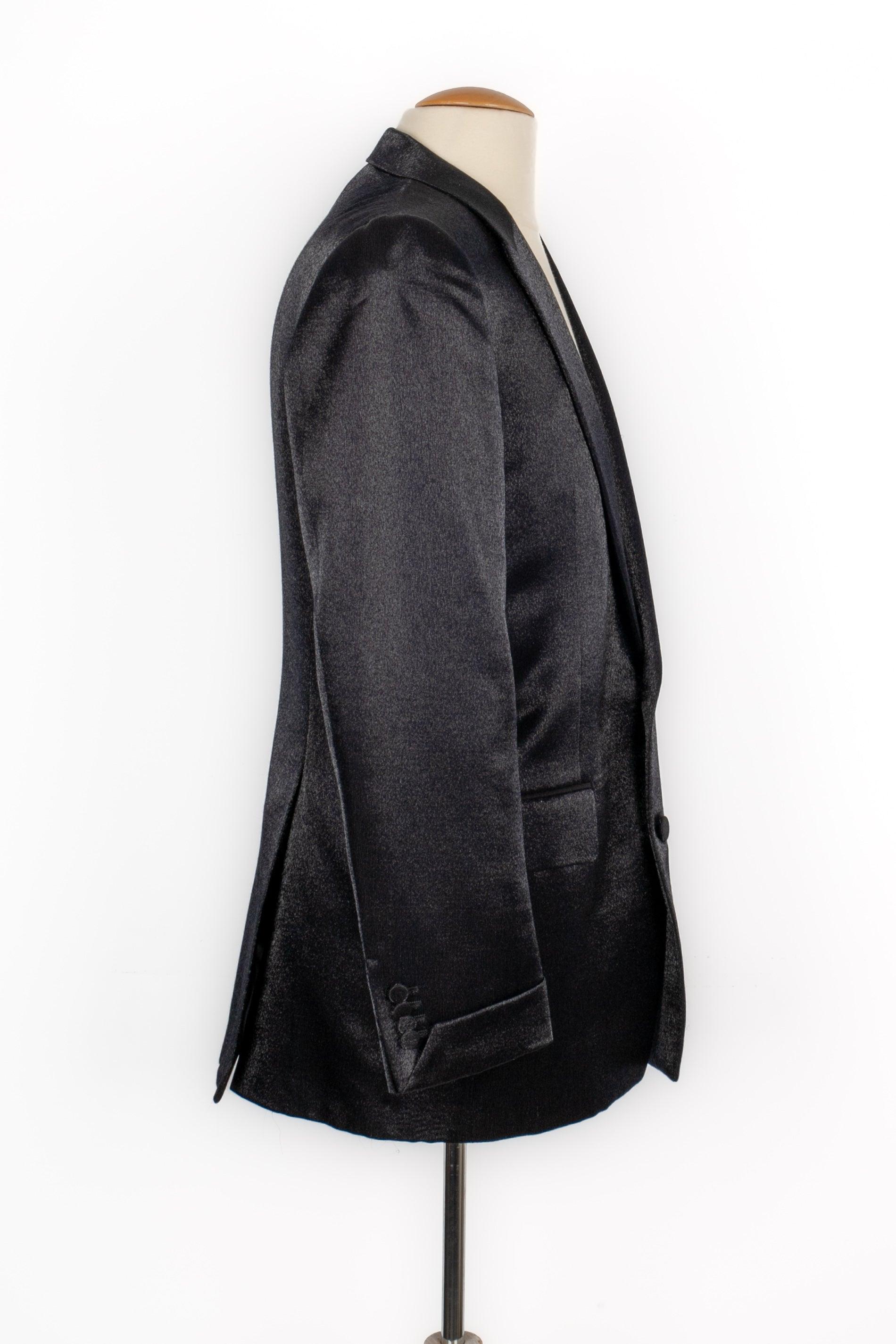 Versace Dunkel-blaue Jacke aus Wollmischgewebe für Männer im Zustand „Hervorragend“ im Angebot in SAINT-OUEN-SUR-SEINE, FR