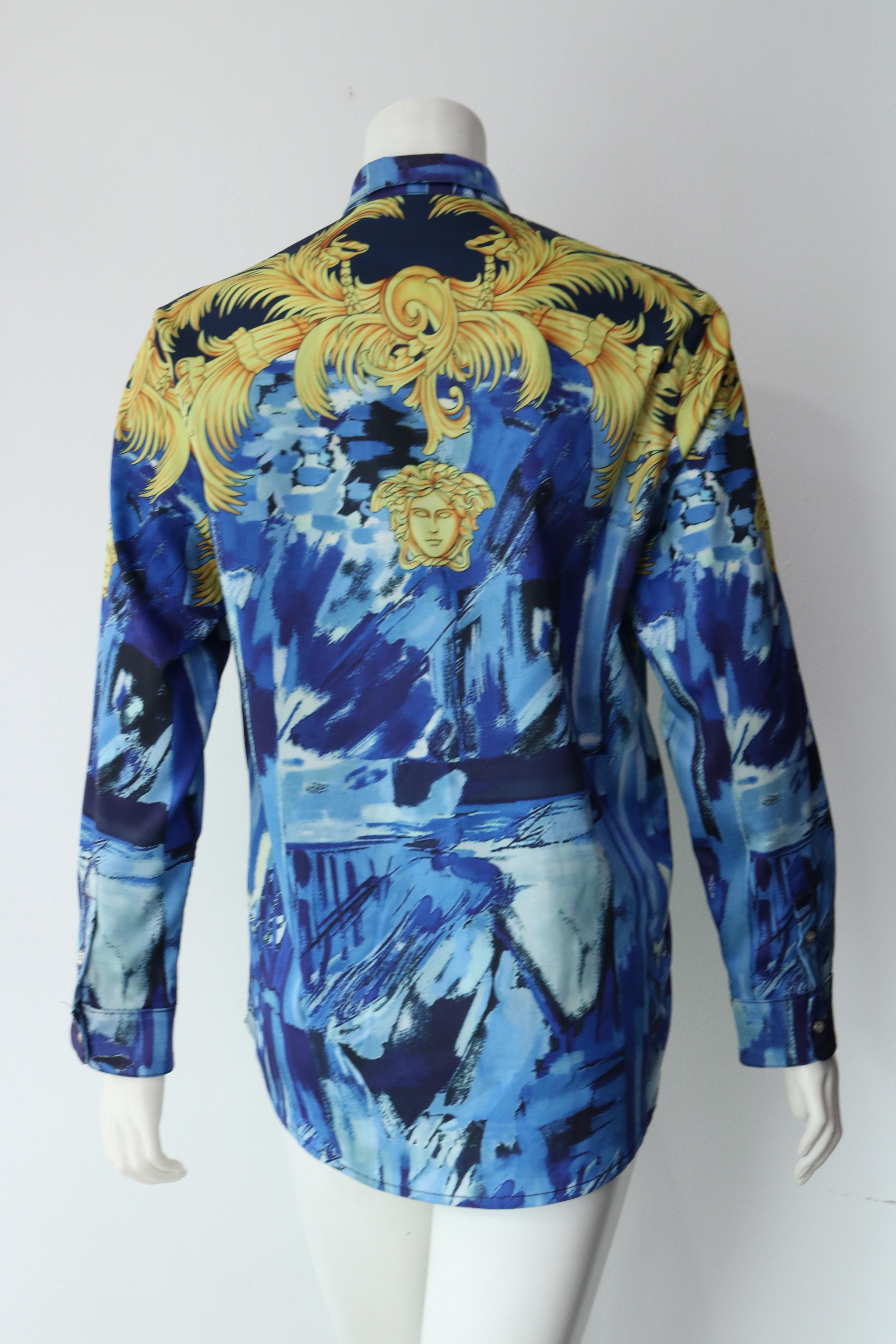 Versace Blouse  In Excellent Condition In Thousand Oaks, CA