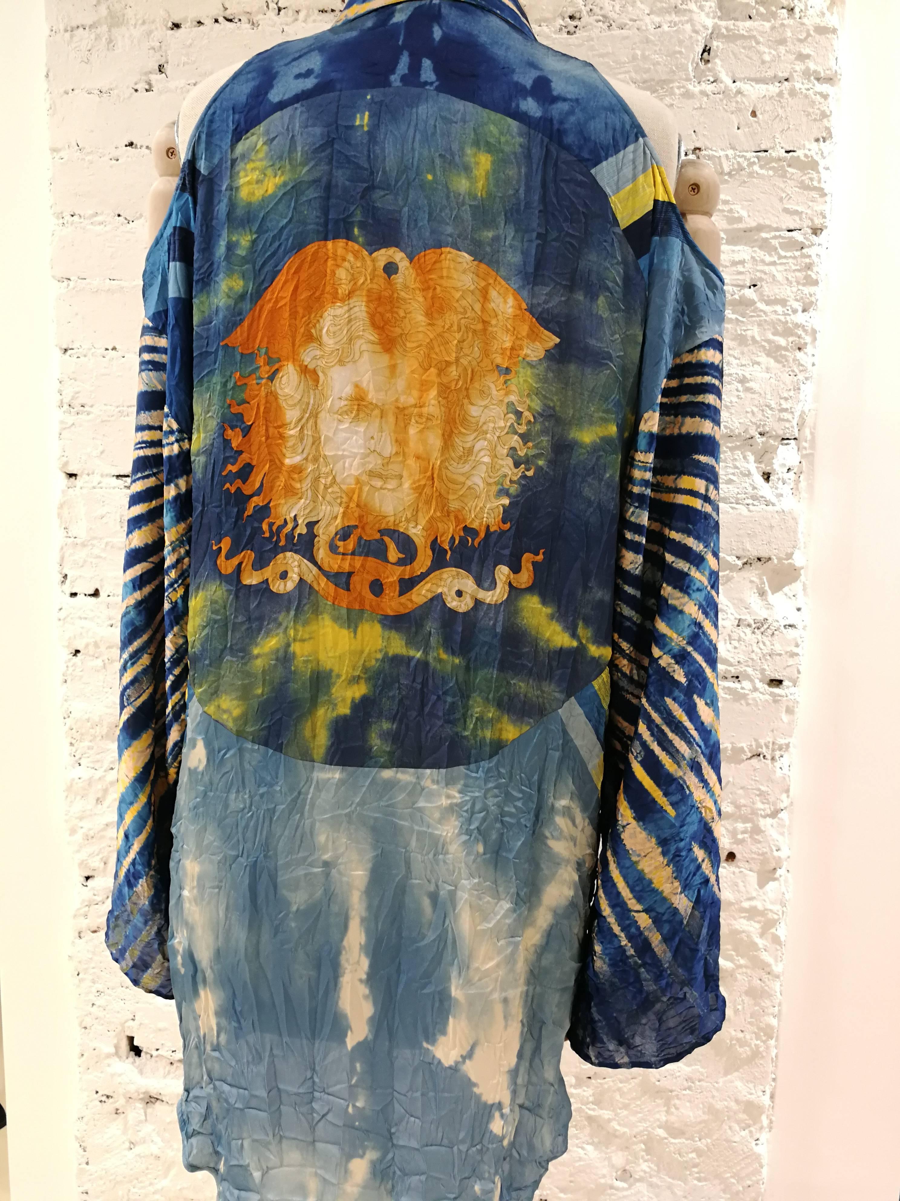 Versace blue and yellow Medusa Silk Blouse In New Condition In Capri, IT