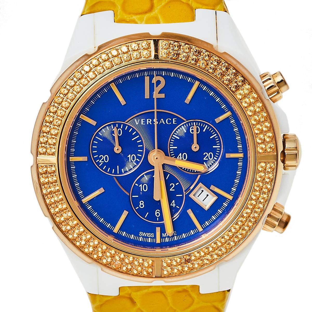 The Versace DV One timepiece is a delight for watch lovers. Functioning on quartz movement, the watch has a ceramic and gold-tone stainless steel case with a diameter of 42 mm. While the bezel is adorned with shimmering crystals, the dial boasts