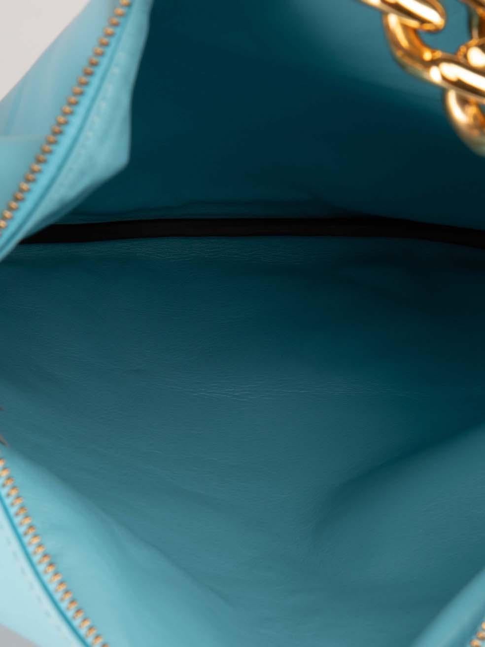 Versace Blau La Medusa Kette Hobo Umhängetasche im Angebot 1