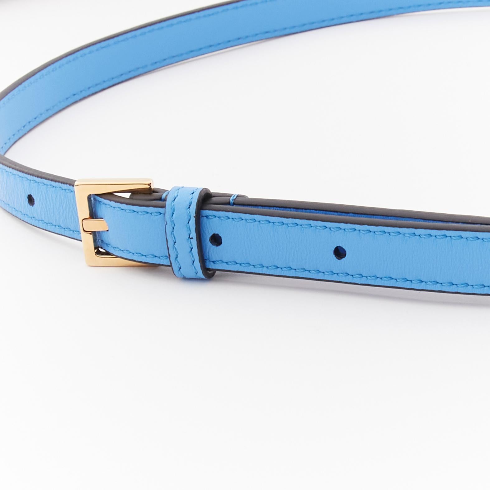 VERSACE sac à bandoulière Medusa en cuir d'agneau bleu matelassé et chaîne dorée Small en vente 5