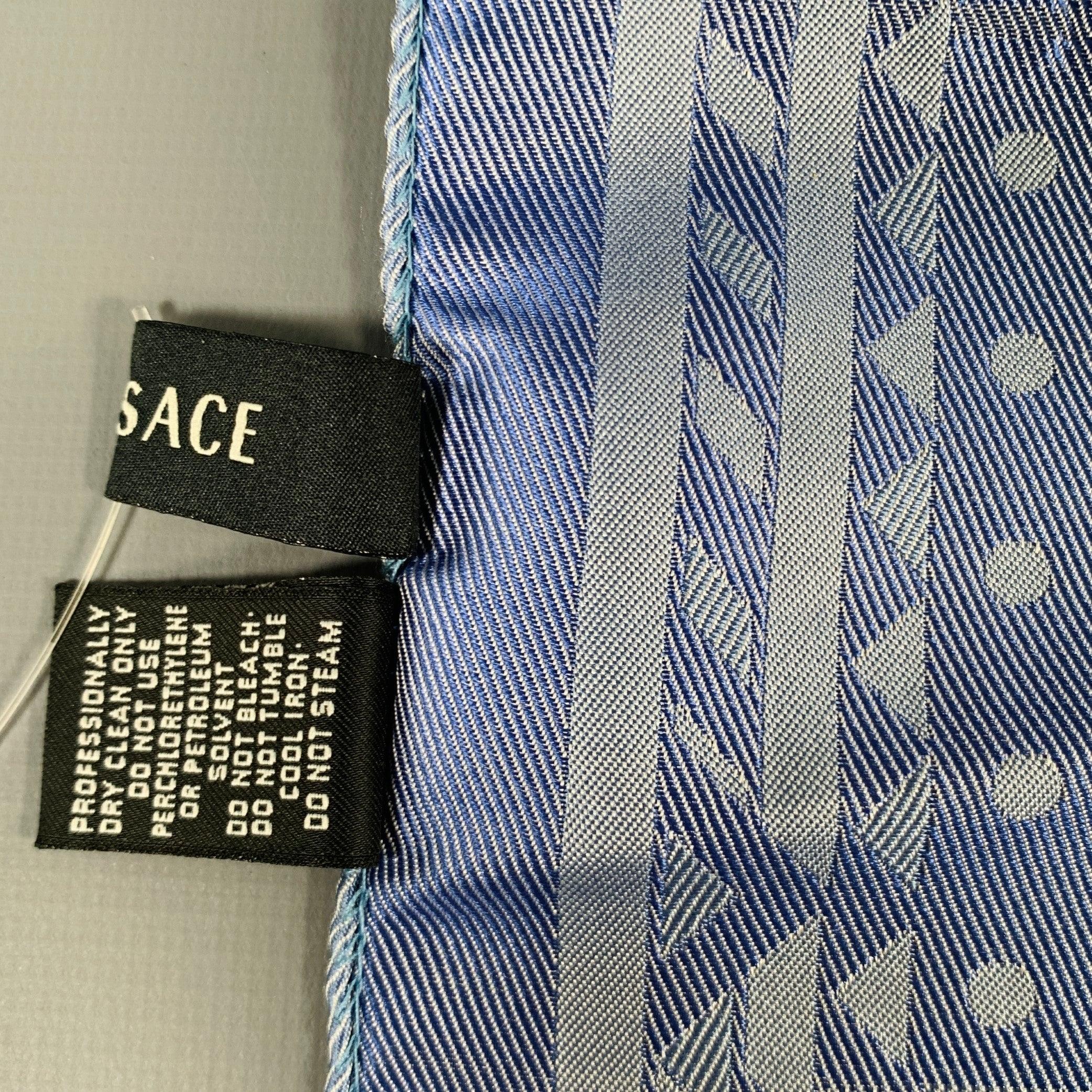 VERSACE Blue Light Blue Jacquard Geometric Dots Silk Pocket Square In Good Condition In San Francisco, CA