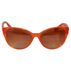 Gafas de sol Versace Bold Mandarina con logotipo de la firma y tachuelas doradas