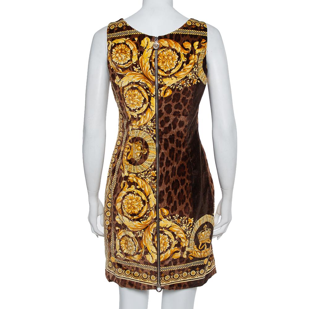 On days you want to make an impression, opt for this lovely dress from Versace! It is made of velvet fabric and features an animal as well as a baroque print all over. The dress fits well, is sleeveless, and comes with a zip closure at the