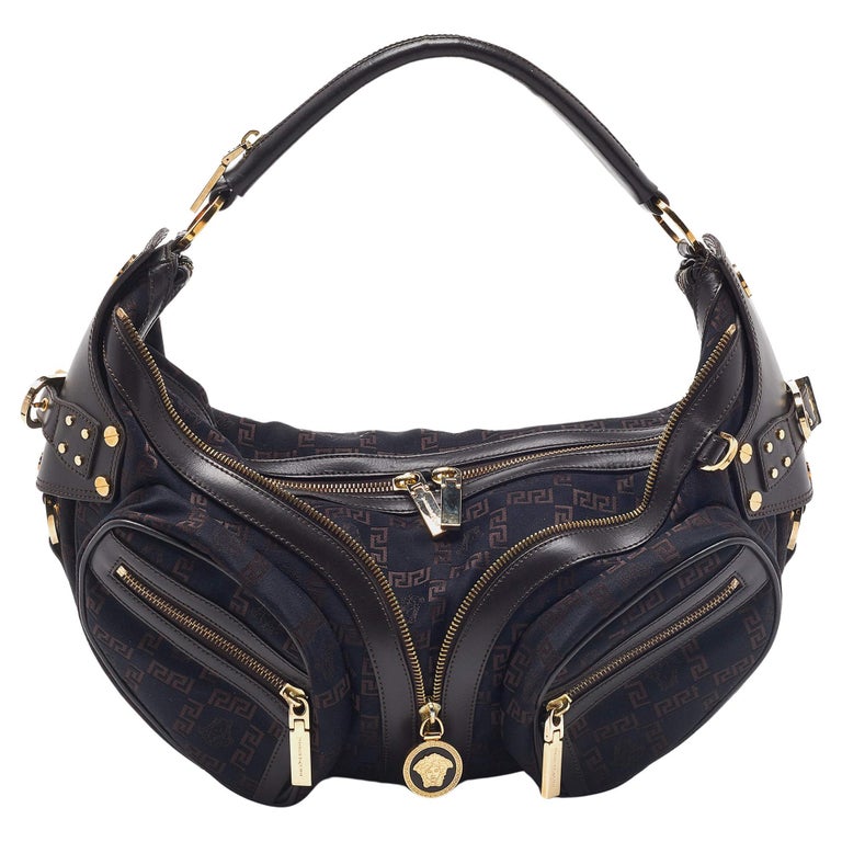 LOUIS VUITTON Twist Patent Shoulder bag in Black Patent leather Louis  Vuitton | The Luxury Closet