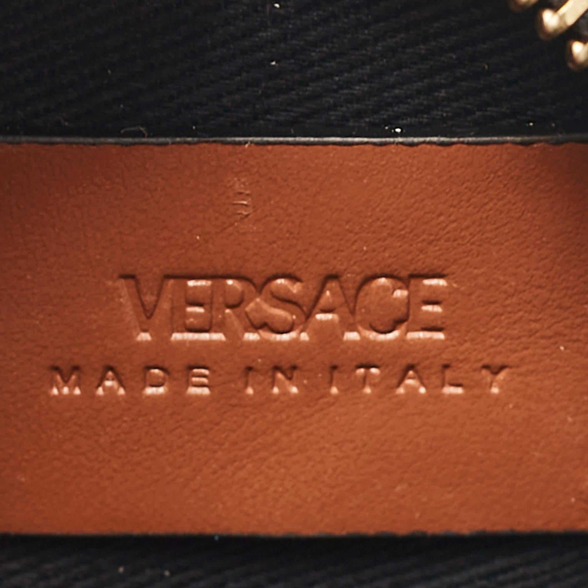 Marsupio rotondo modulare in tela Coates firmato Versace Brown La Greca in vendita 3