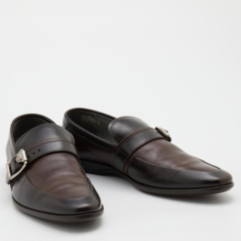 Versace Brown Two Tone Leather Buckle Detail Slip On Loafers Size 41 For Sale 2