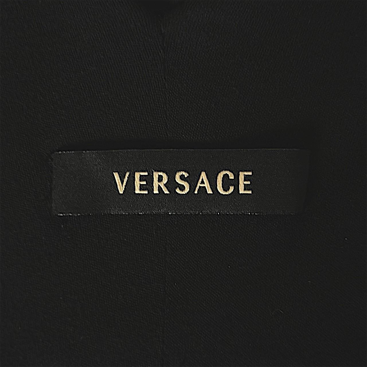 Versace by Donatella Versace F/W 2006 - Robe midi noire à volants en vente 2