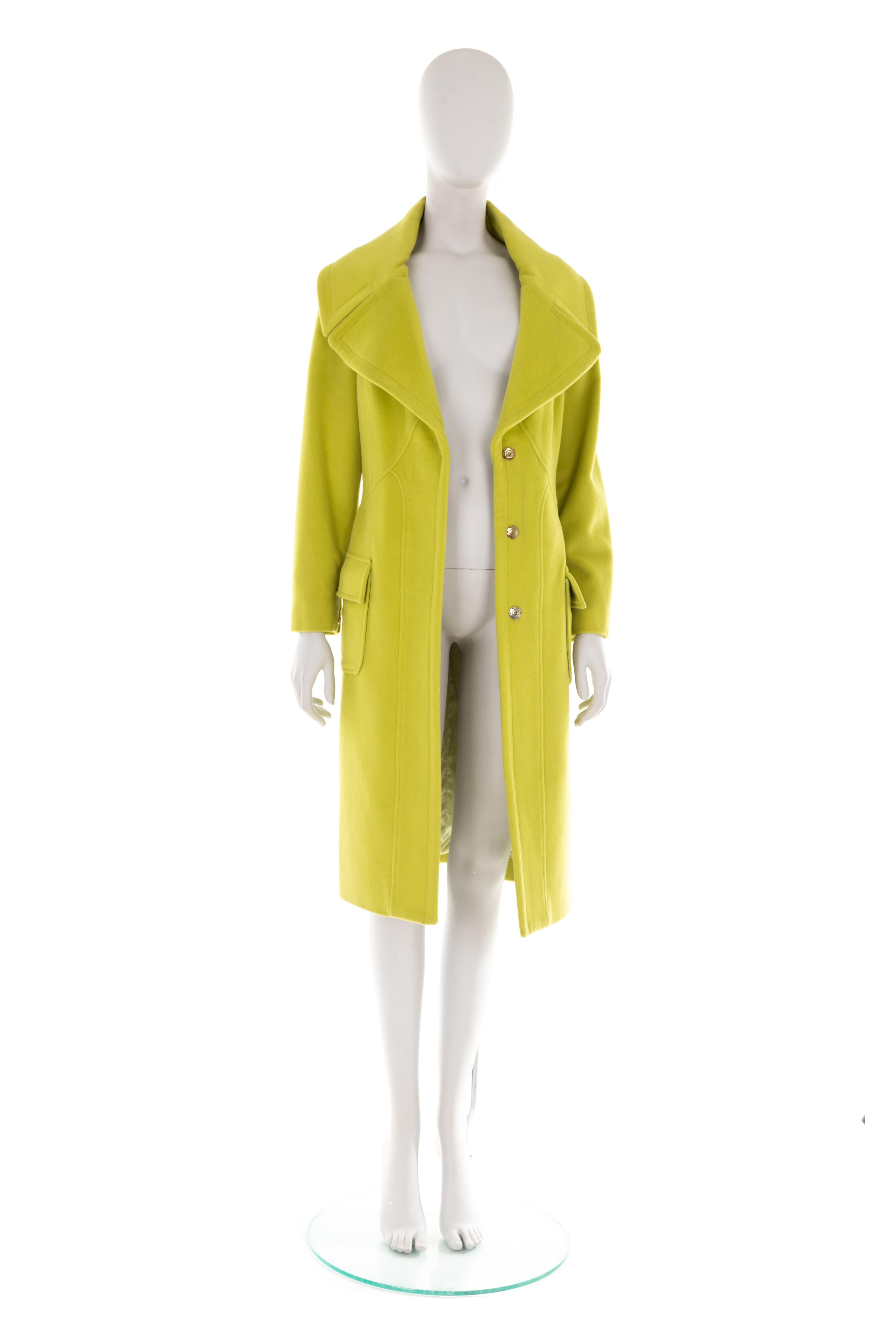 Versace by Donatella Versace F/W 2005 green Angora wool paneled coat In Excellent Condition For Sale In Rome, IT