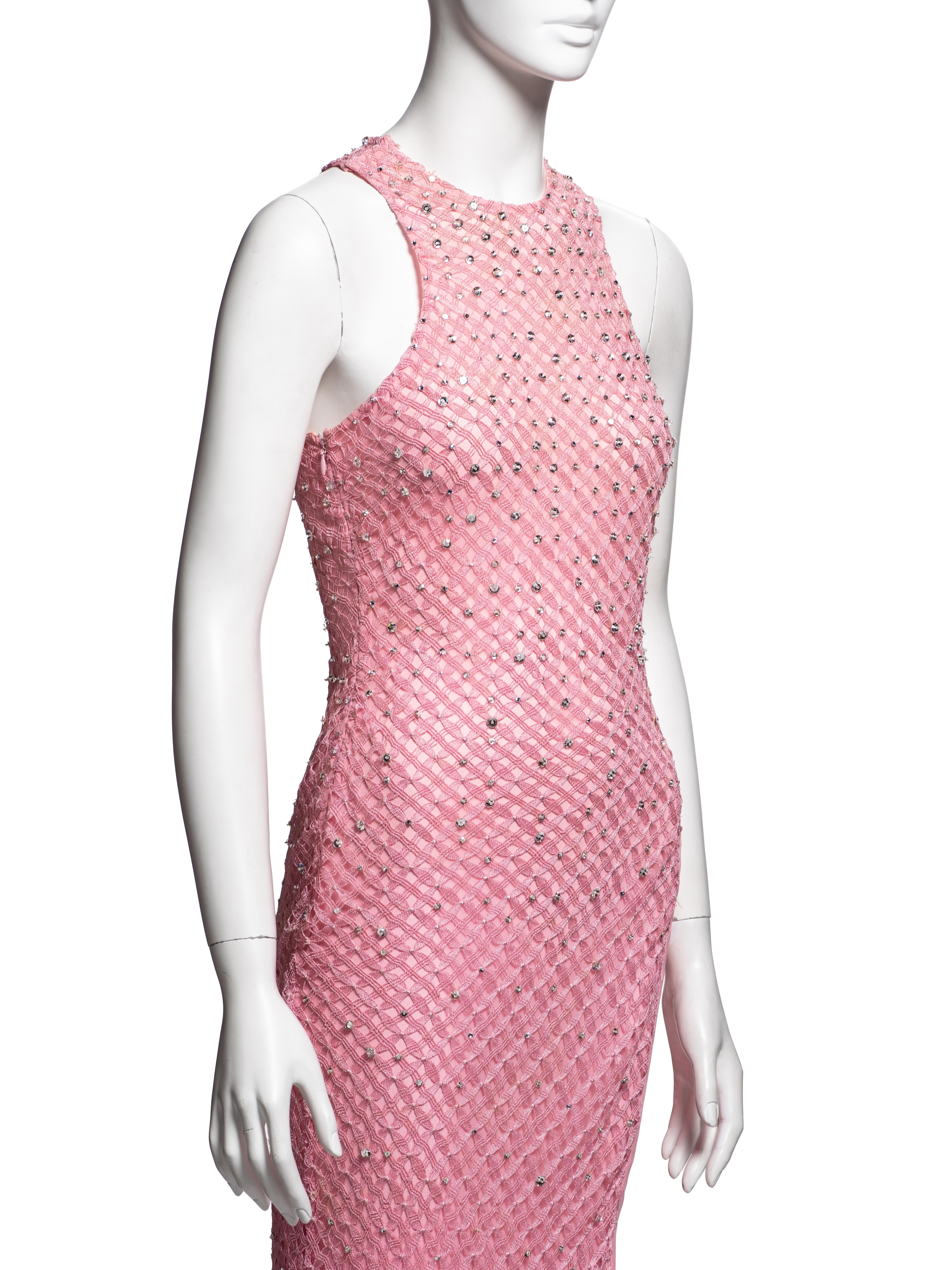 Versace by Donatella Versace Robe de soirée en soie rose, filet et cristaux, SS 2002 en vente 1