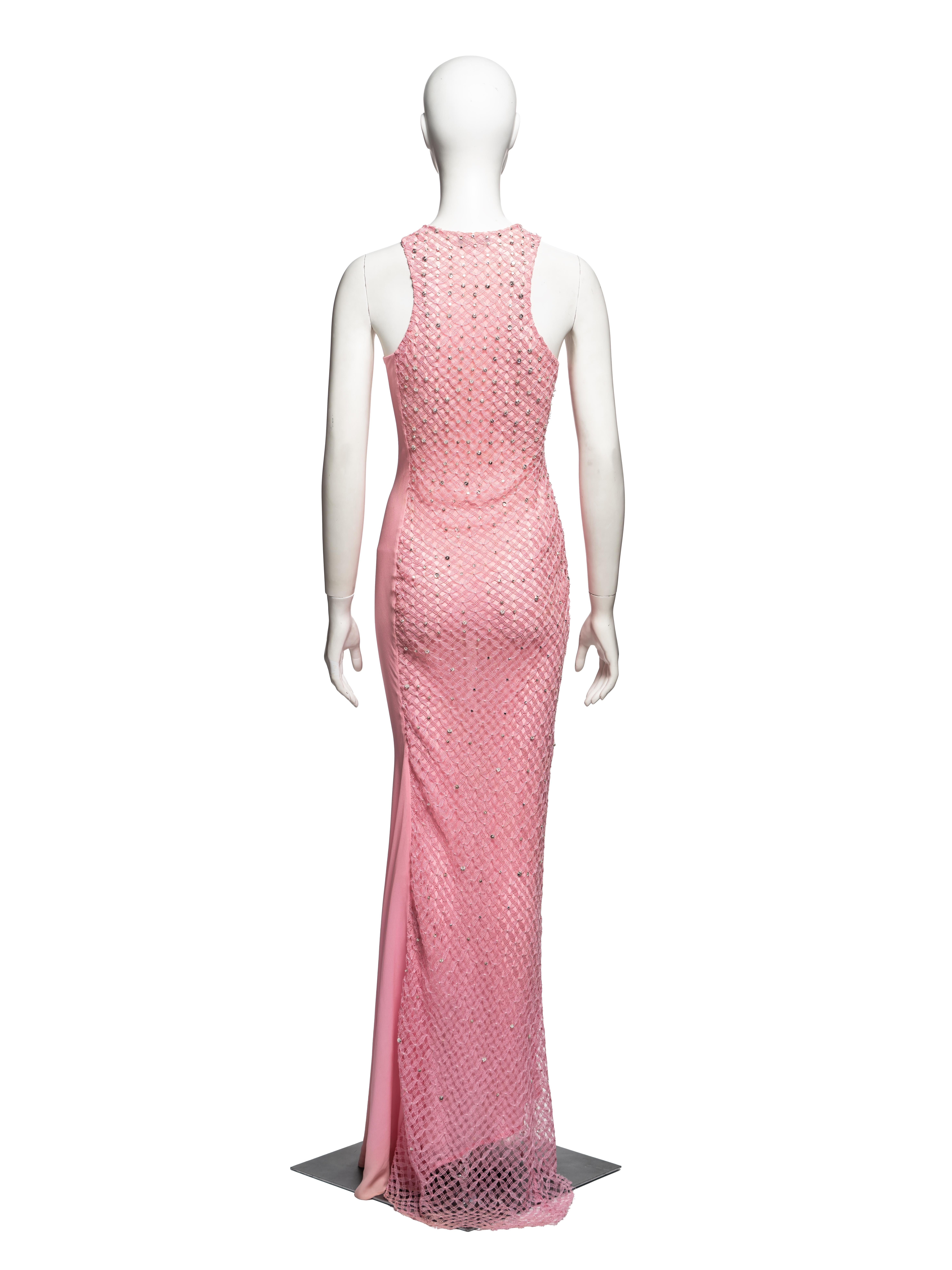 Versace by Donatella Versace Robe de soirée en soie rose, filet et cristaux, SS 2002 en vente 2