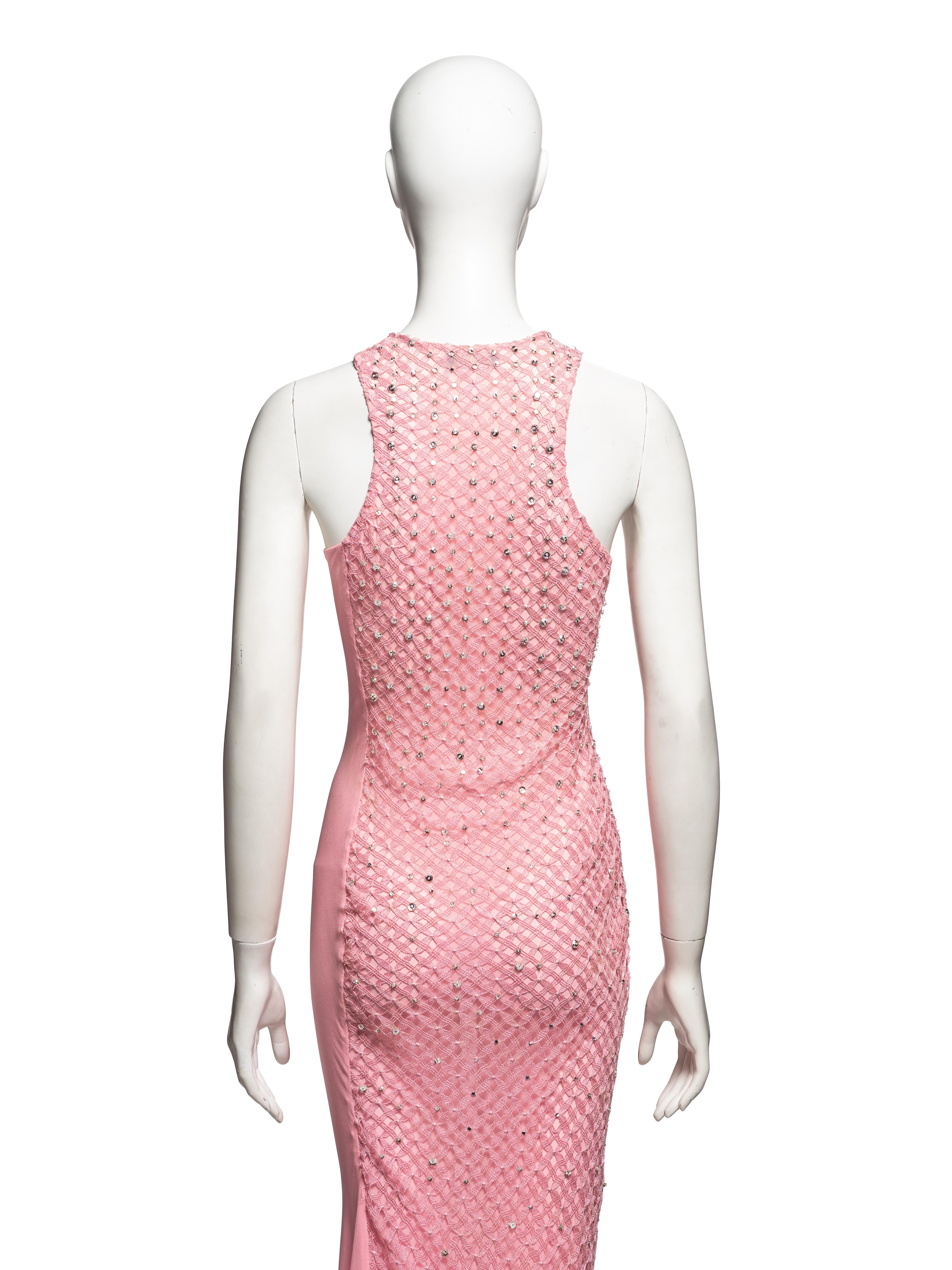 Versace by Donatella Versace Robe de soirée en soie rose, filet et cristaux, SS 2002 en vente 3