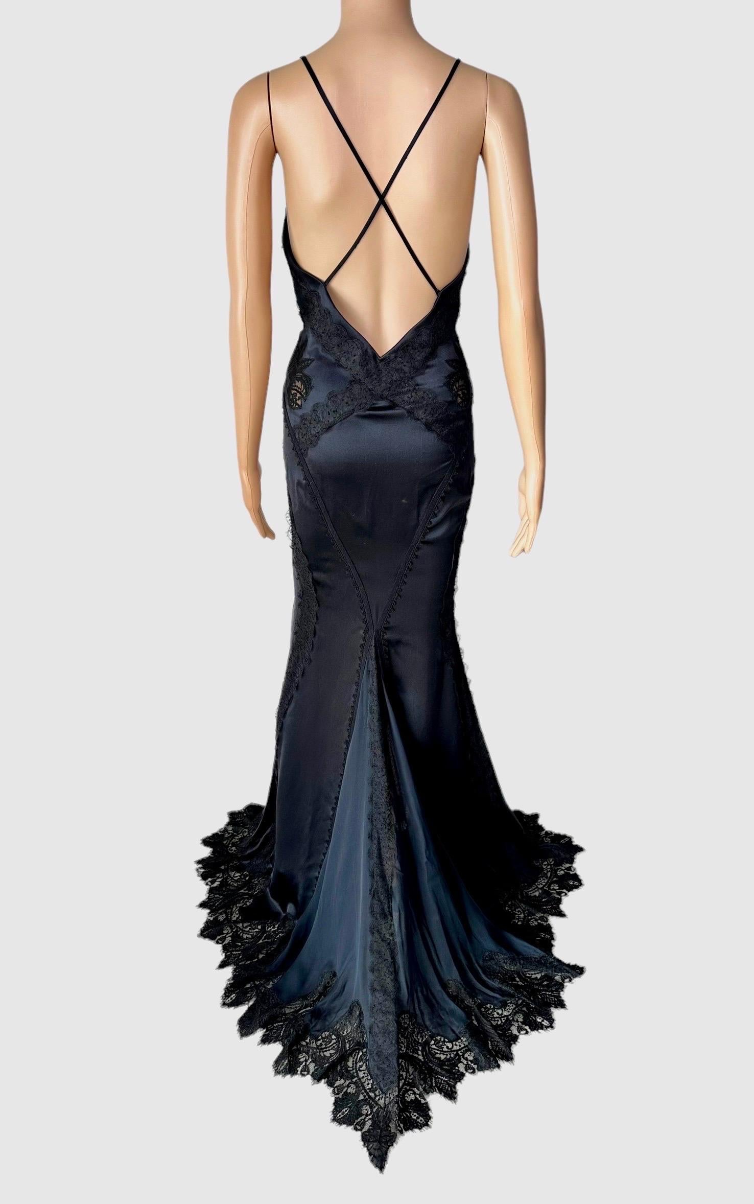 Women's Versace c.2006 Plunging Neckline Sheer Lace Panels Backless Evening Dress Gown  For Sale