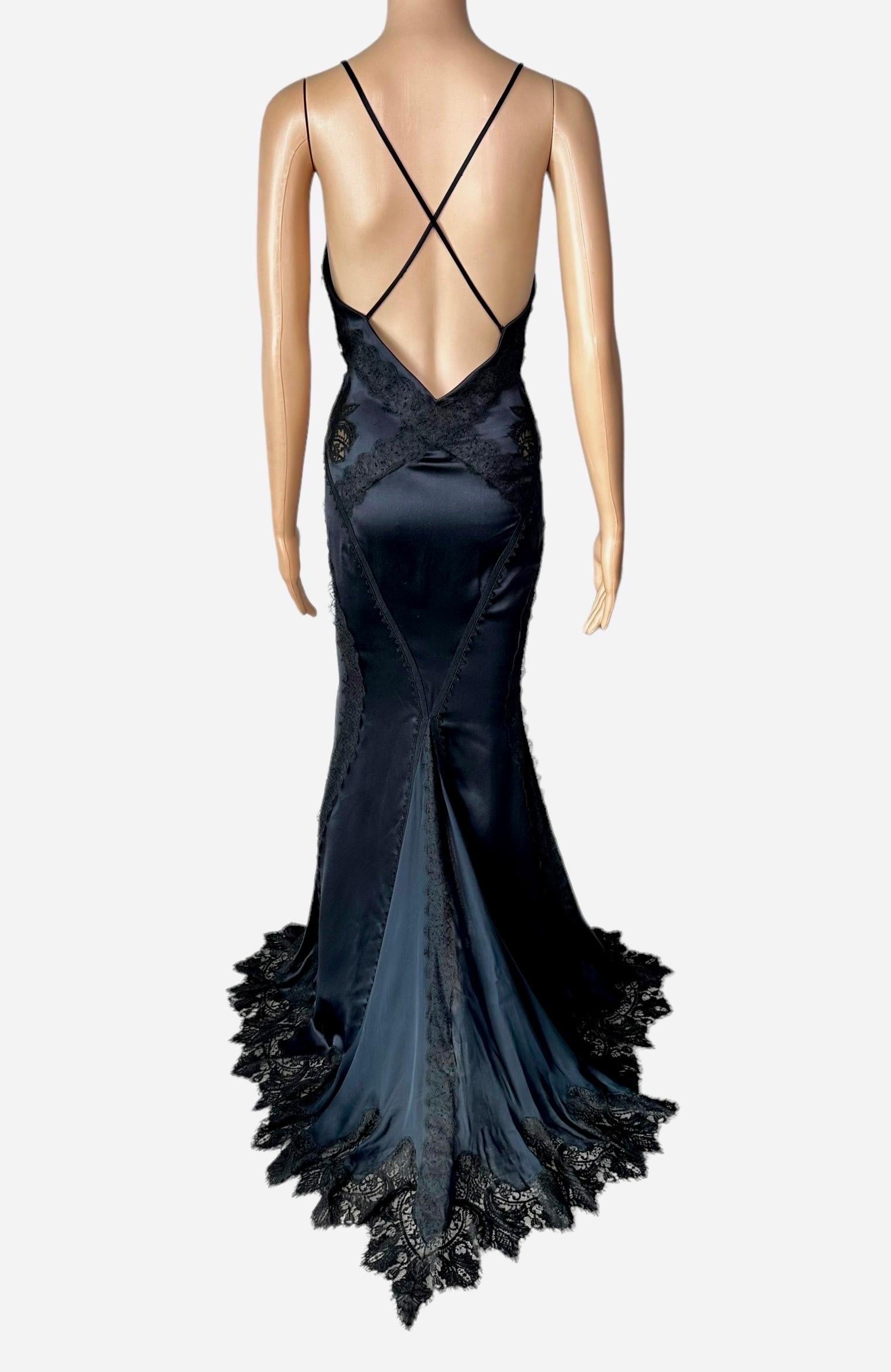 Versace c.2006 Plunging Neckline Sheer Lace Panels Backless Evening Dress Gown  For Sale 3