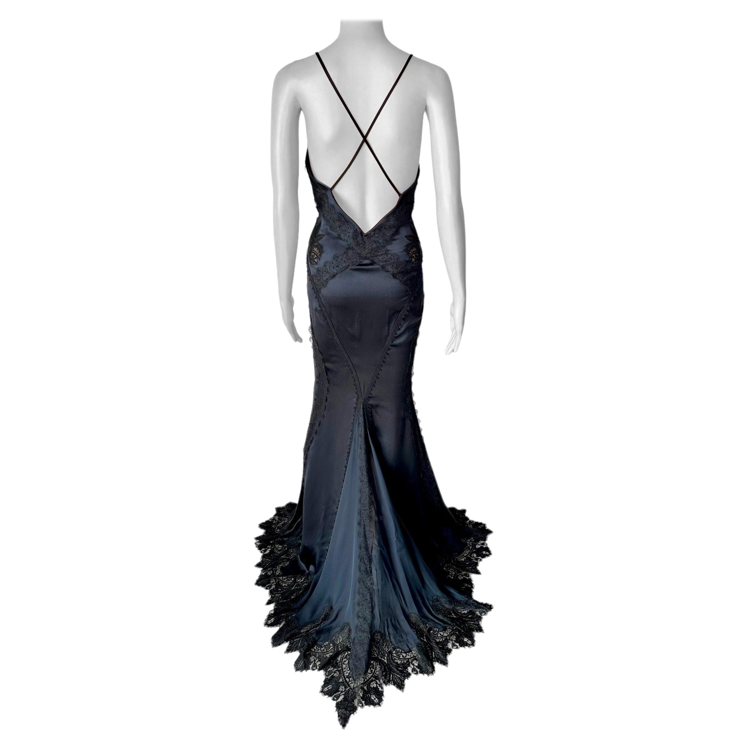 Versace c.2006 Rückenfreies Abendkleid mit tiefem Ausschnitt und durchsichtigen Spitzeneinsätzen und Rückenlehnen