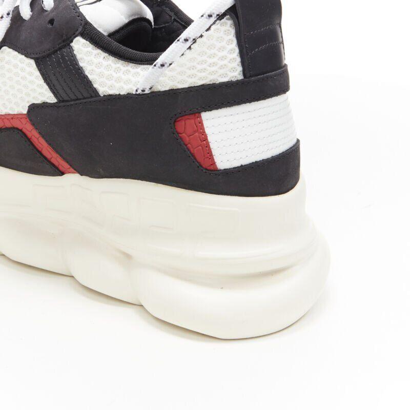 VERSACE Chain Reaction schwarz weiß rot Wildleder Mesh niedrig klobig Sneaker EU40 im Angebot 5