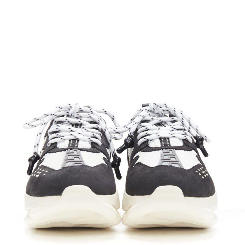 VERSACE Chain Reaction schwarz weiß rot Wildleder Mesh niedrig klobig Sneaker EU40 (Beige) im Angebot