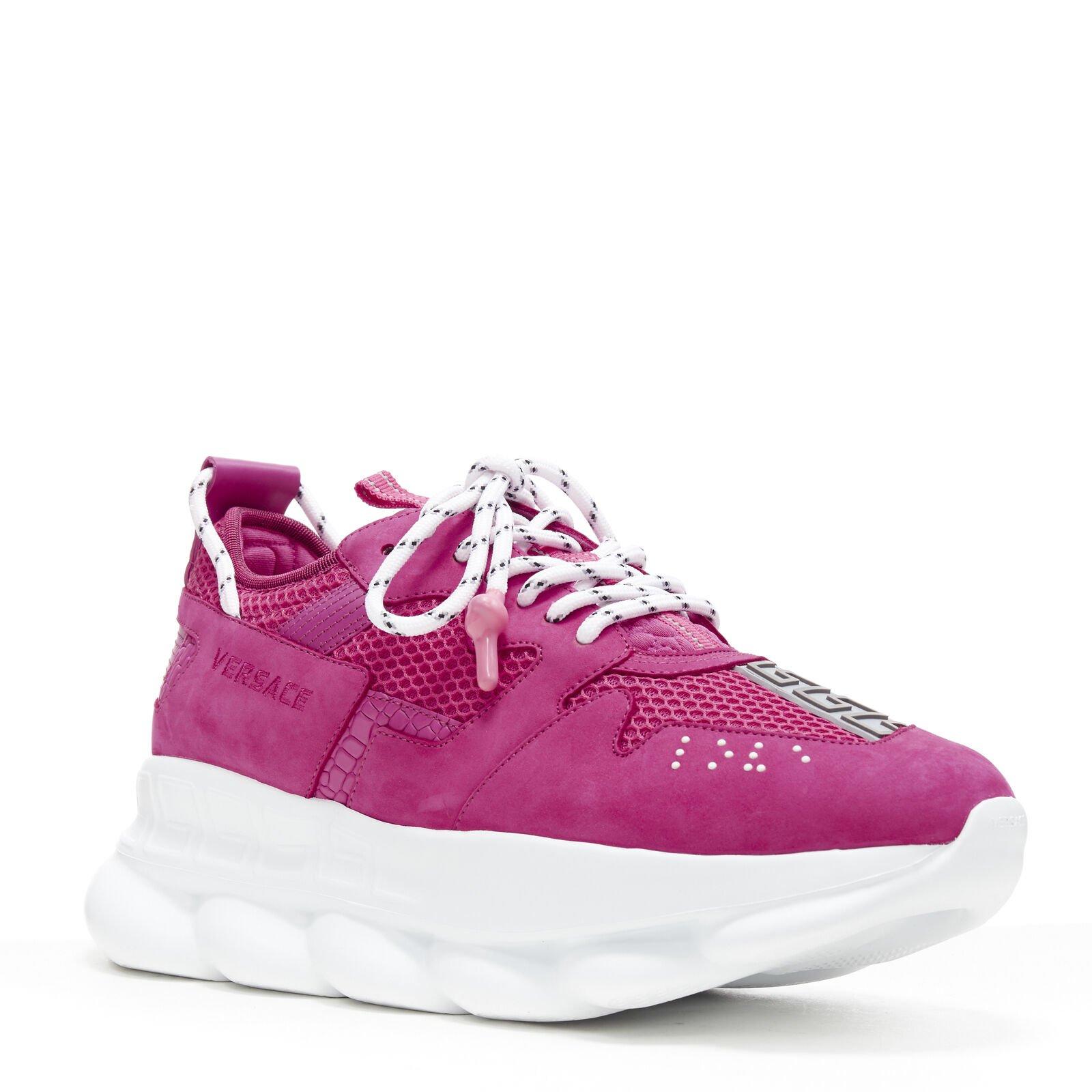 VERSACE Chain Reaction Blowzy all pink suede low top chunky sneaker EU42
Reference: TGAS/B01167
Brand: Versace
Designer: Donatella Versace
Model: Versace Chain Reaction
Material: Fabric, Leather
Color: Pink
Pattern: Solid
Closure: Lace Up
Lining: 